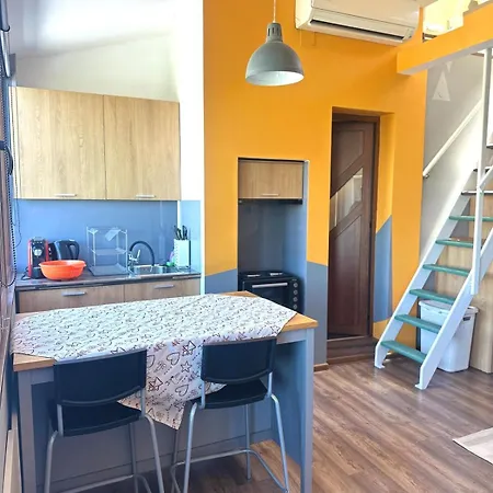 Apartment Guests Welcome Center